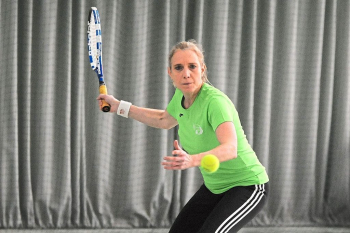 Nervenstark: Ingeborg Vornhusen drehte ihr Einzel und gewann mit 12:10 im Match-Tiebreak. - Foto: Aumüller