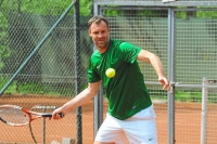 Für das Herren 40-Team von Grün-Weiß Telgte setzte sich Andre Koch im Match gegen Blau-Gold Lüdinghausen druckvoll in zwei Sätzen durch - Foto: Biniossek