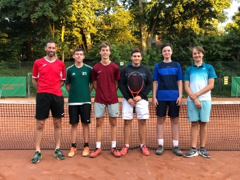 Junioren U18 - v.l. Frank Samel, Joost Hagedorn, Niclas Samel, Max Smirnov, Hanno Hartmann und Nils Müller