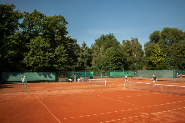 Starke Auftritte trotz Gegenwind: Ein erfolgreiches Tennis-Wochenende